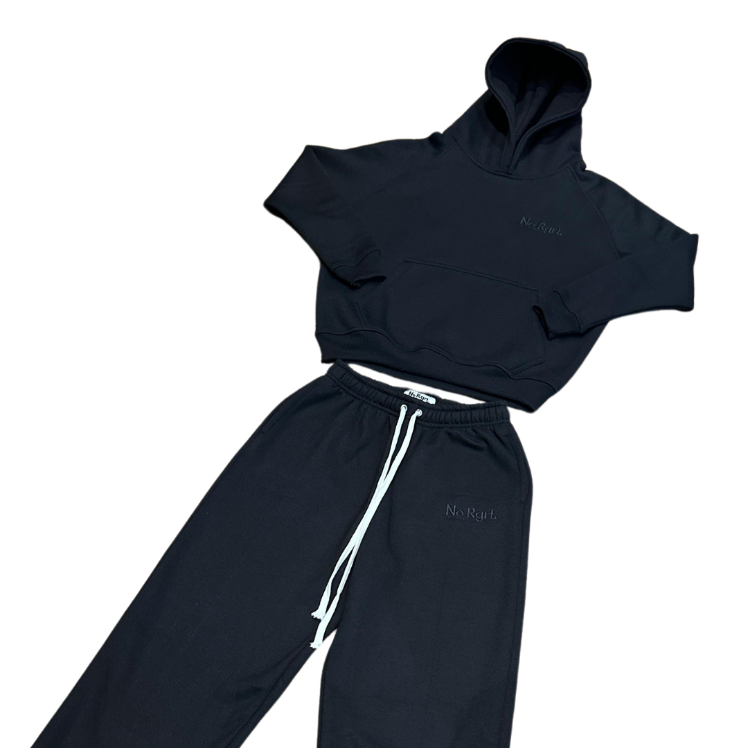 CORE BLACK TRACKSUIT